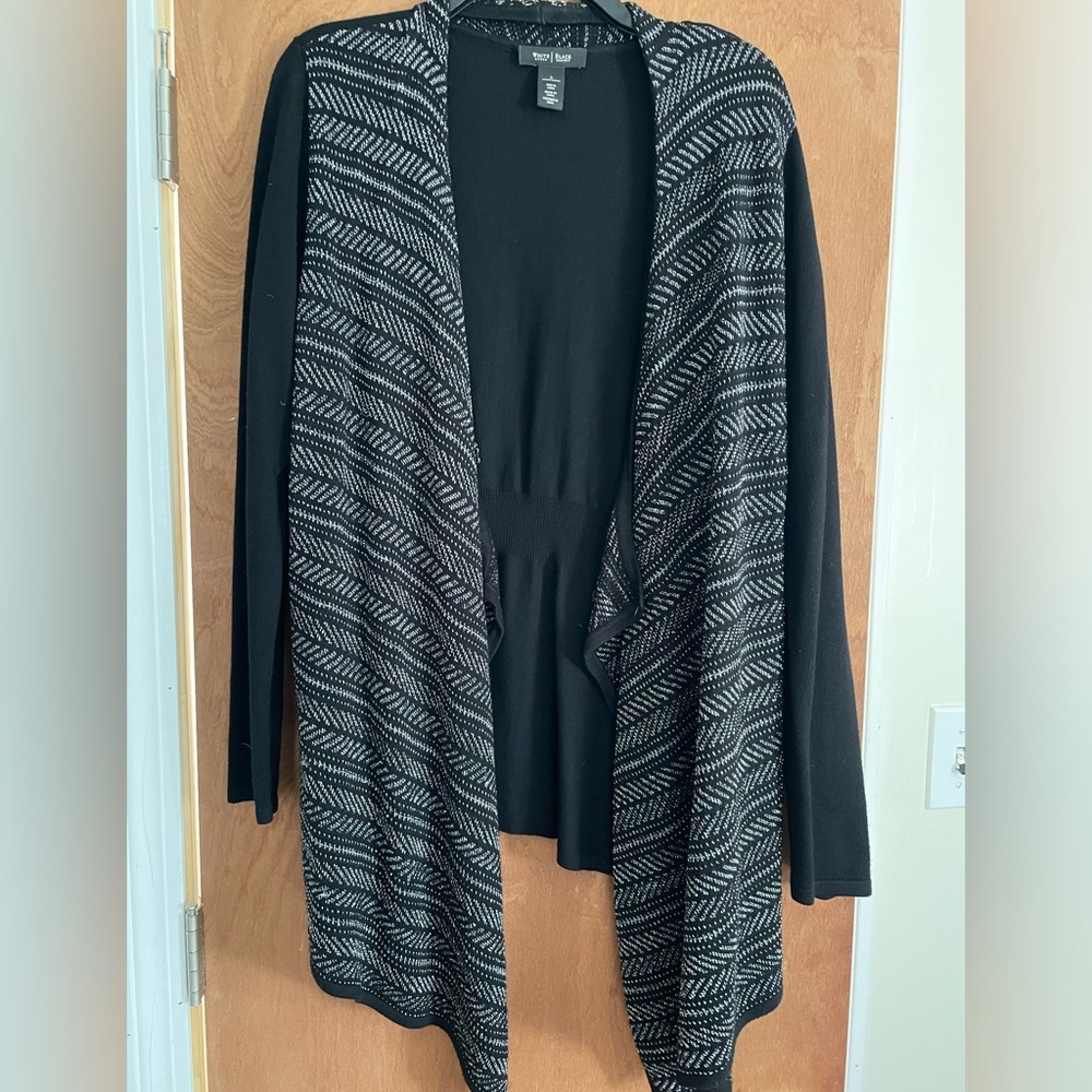 Elegant Black and Silver metallic